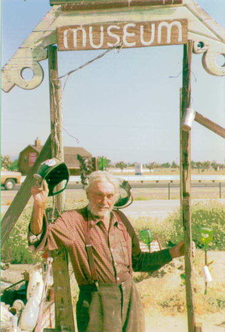 Mahan at entrance to Hula Ville Museum