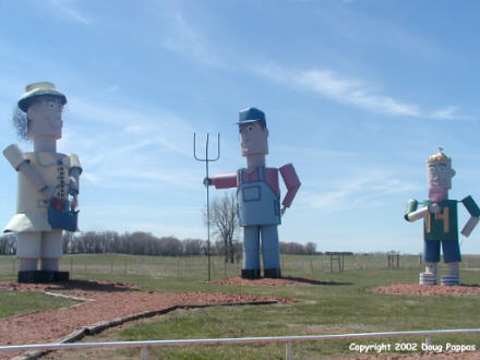World's Largest Tin Family, Enchanted Highway