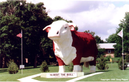 World's Largest Bull, Audubon, IA