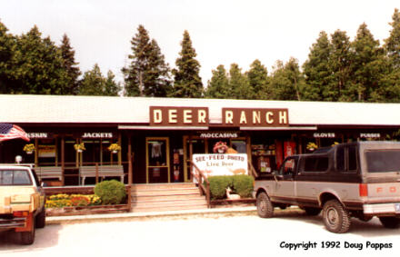 Full-service tourist stop, with live AND dead deer, Upper Peninsula