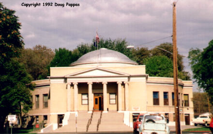 Round county courthouse, Lovelock, NV