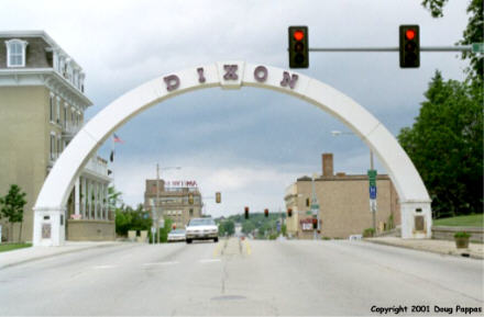 Welcome arch on the Lincoln Highway in Dixon, IL