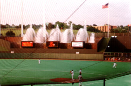 Fountains behind outfield wall, June 1991