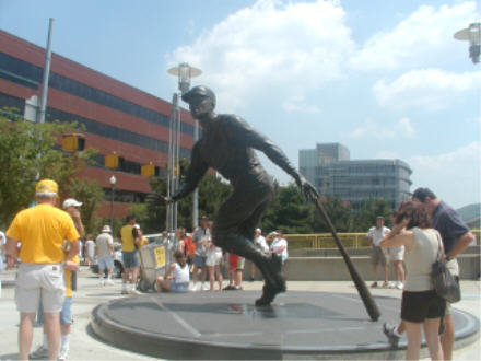 Roberto Clemente statue outside the park