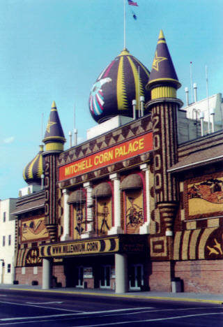 2000 Corn Palace