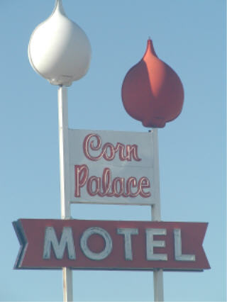 Corn Palace Motel sign