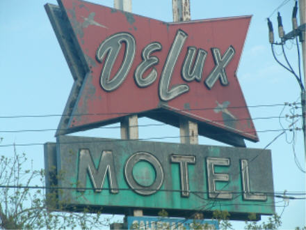 DeLux Motel sign